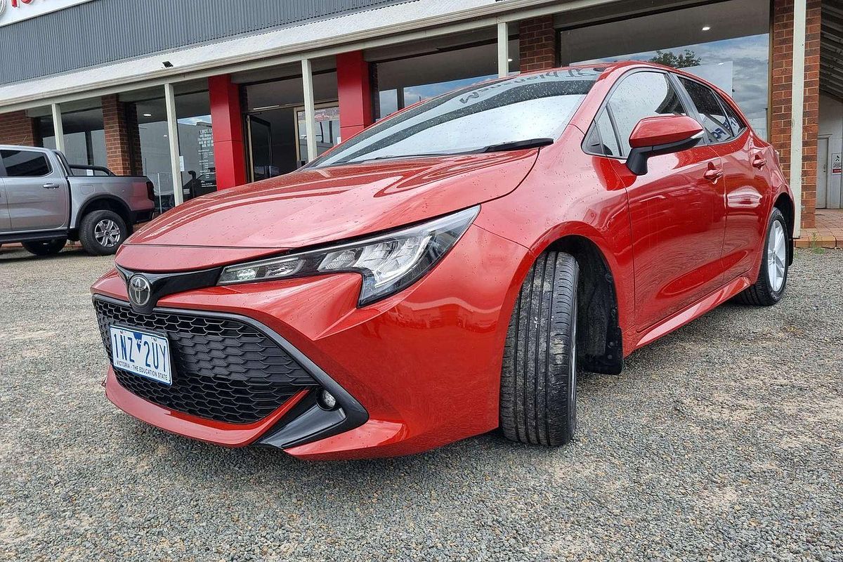 2018 Toyota Corolla SX MZEA12R