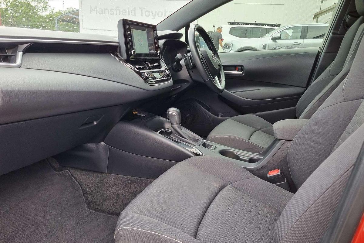 2018 Toyota Corolla SX MZEA12R