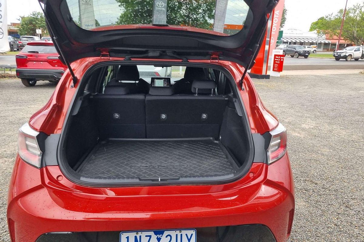 2018 Toyota Corolla SX MZEA12R