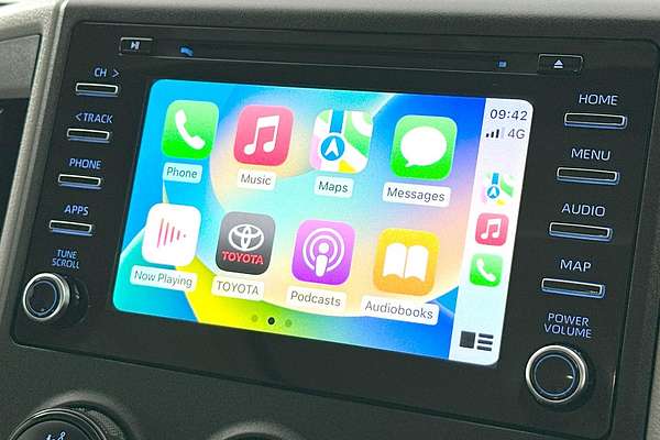 2020 Toyota Hiace Commuter GDH322R ELWB High Roof