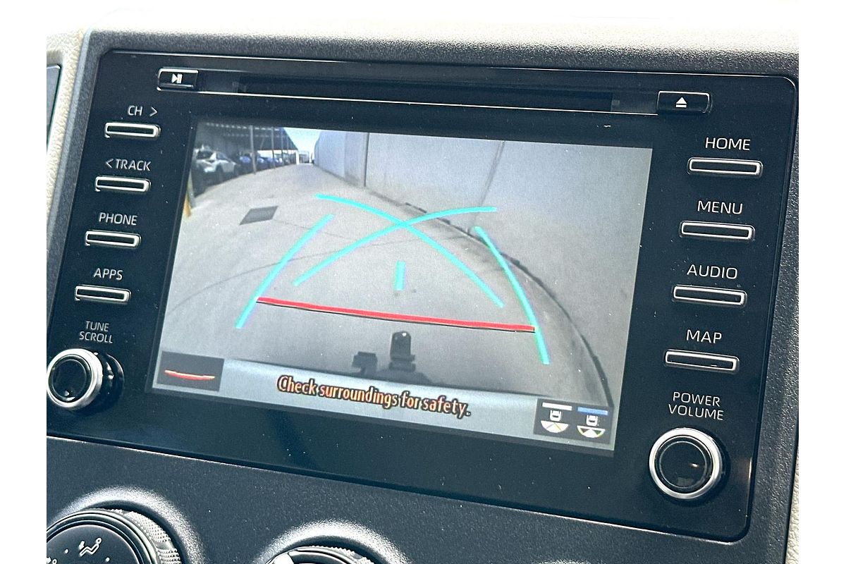 2020 Toyota Hiace Commuter GDH322R ELWB High Roof