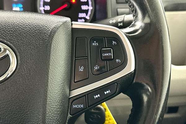 2020 Toyota Hiace Commuter GDH322R ELWB High Roof