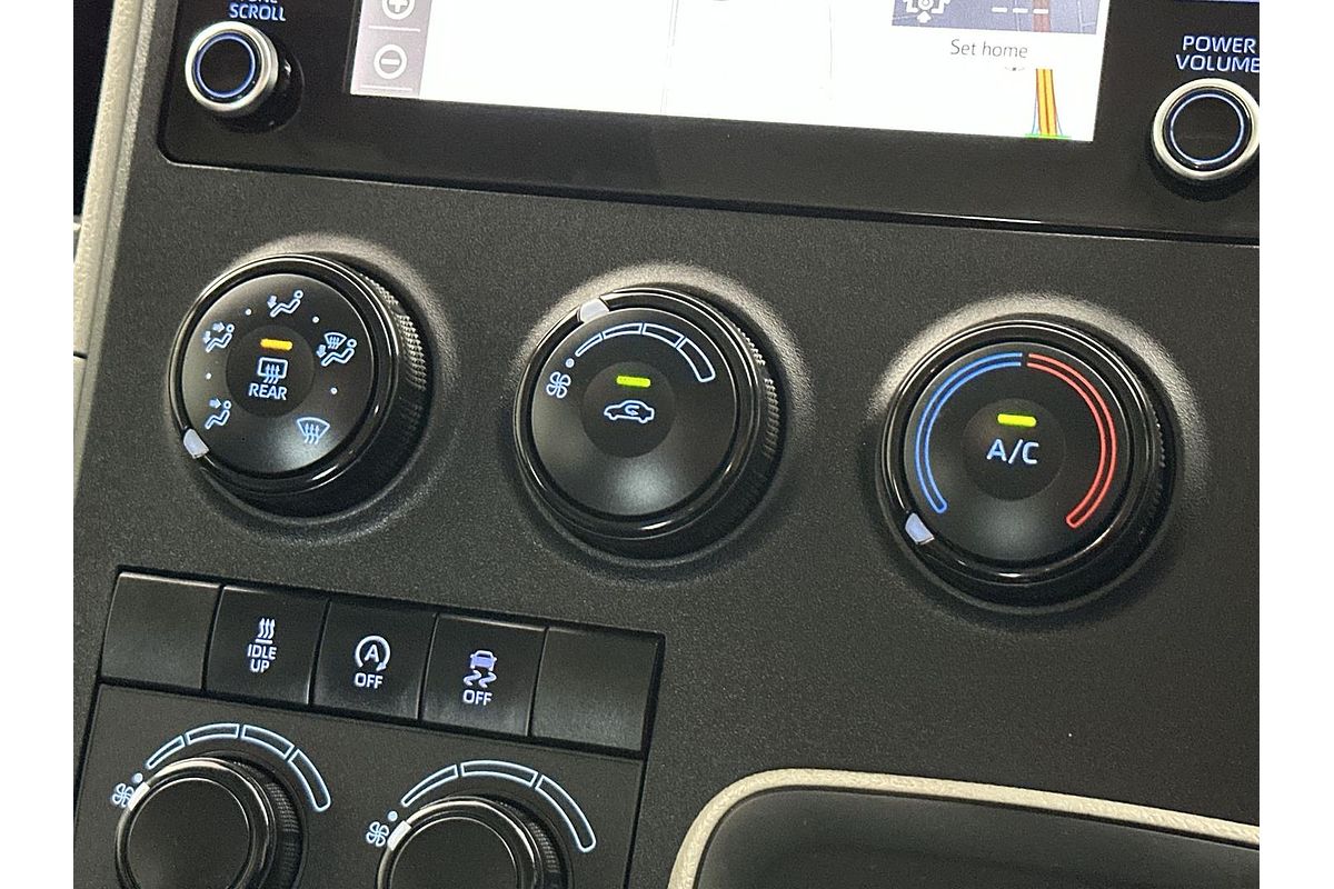 2020 Toyota Hiace Commuter GDH322R ELWB High Roof