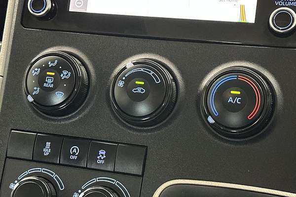 2020 Toyota Hiace Commuter GDH322R ELWB High Roof