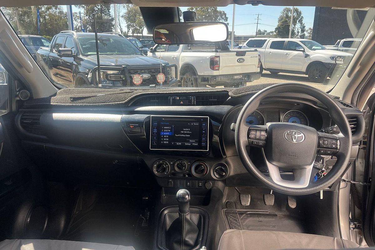 2019 Toyota Hilux SR GUN126R 4X4