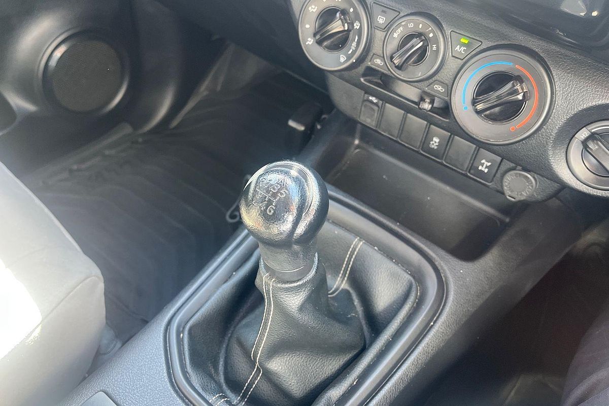 2019 Toyota Hilux SR GUN126R 4X4