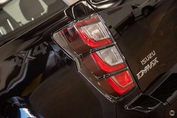 2025 Isuzu D-MAX LS-U+ 4X4
