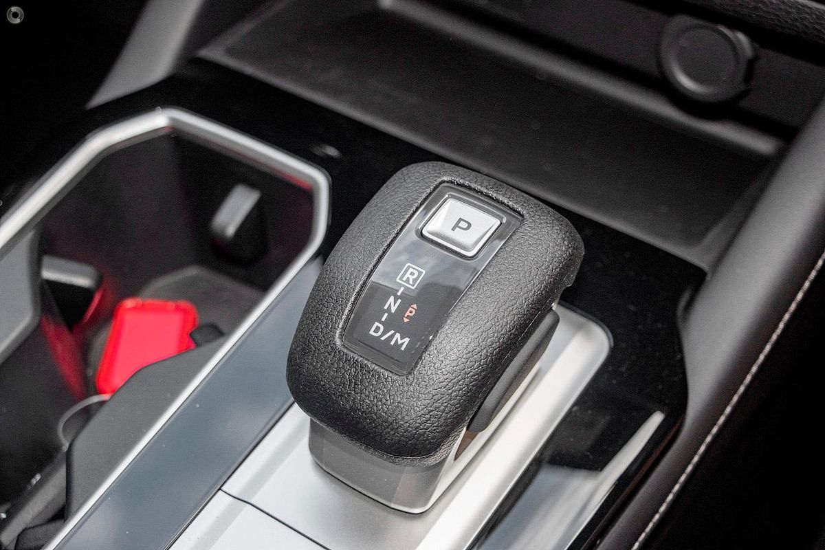 2025 Mitsubishi Outlander ES ZM