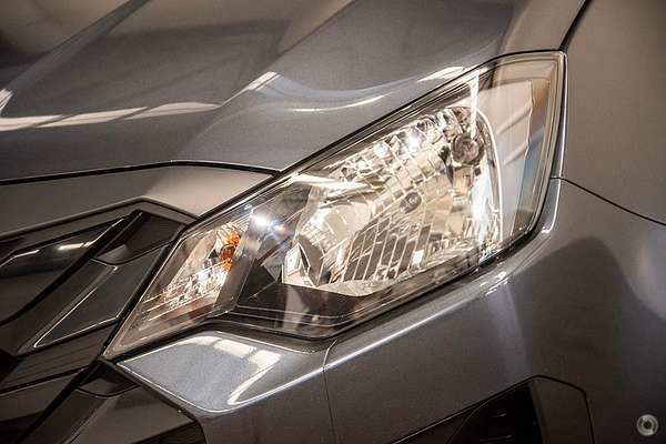 2025 Isuzu D-MAX SX 4X4