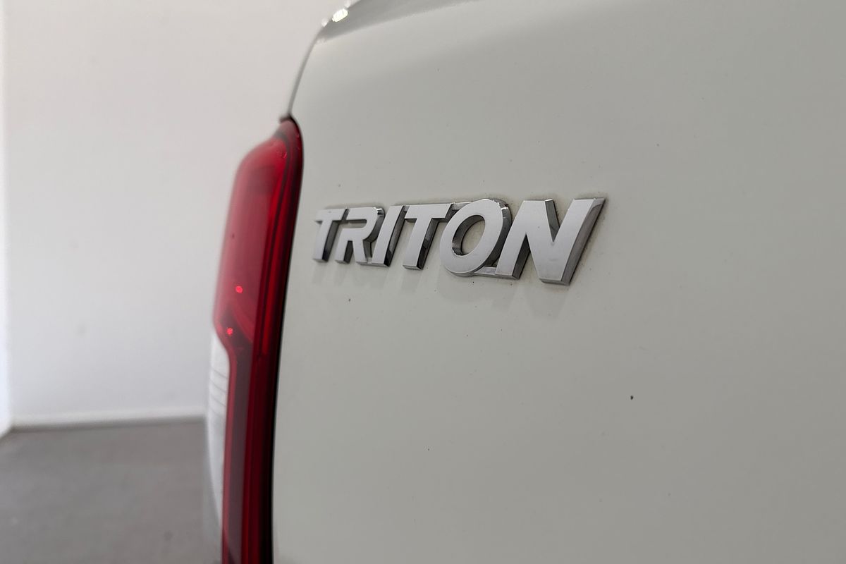 2023 Mitsubishi Triton GLX MR