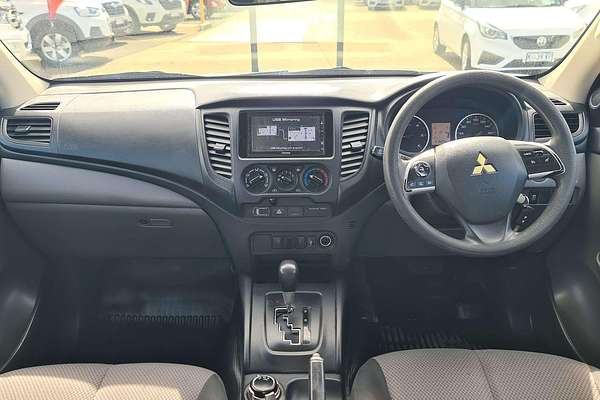 2017 Mitsubishi Triton GLX MQ 4X4