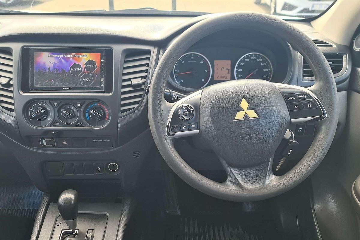 2017 Mitsubishi Triton GLX MQ 4X4