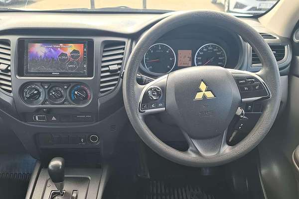 2017 Mitsubishi Triton GLX MQ 4X4