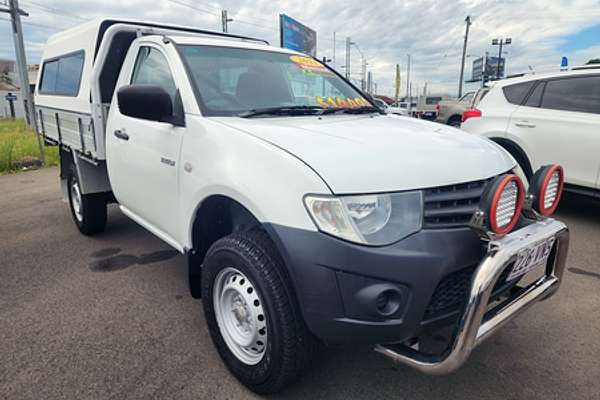 2014 Mitsubishi Triton GL MN Rear Wheel Drive