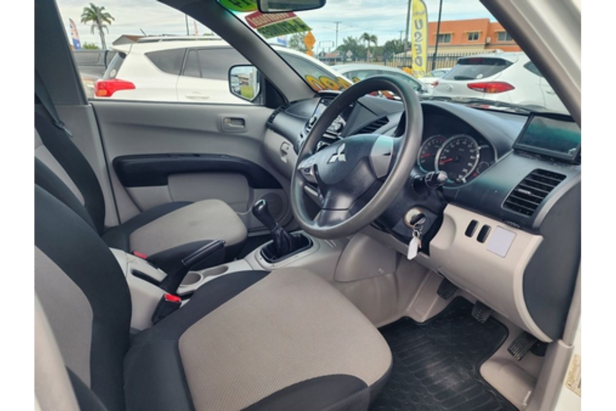 2014 Mitsubishi Triton GL MN Rear Wheel Drive