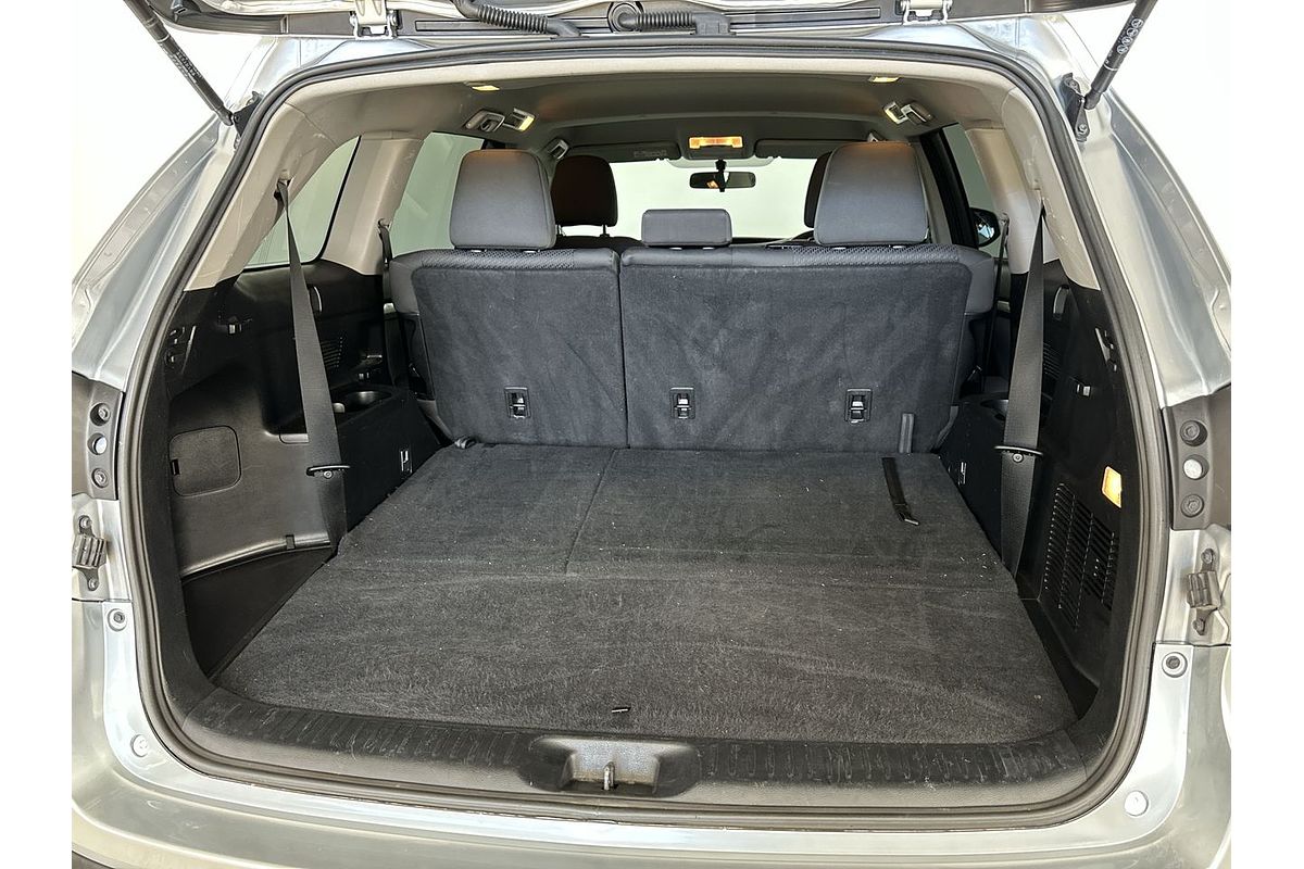 2015 Toyota Kluger GX GSU50R