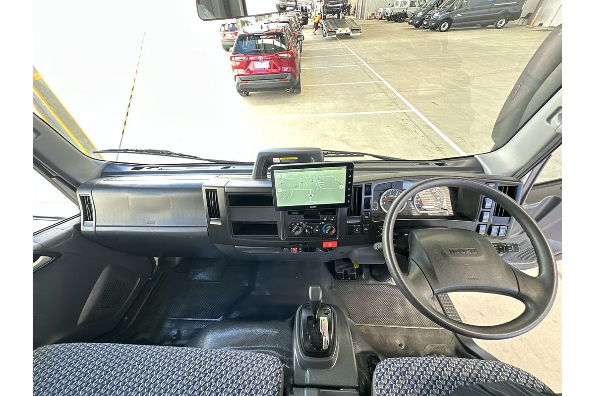 2023 Isuzu N Series NNR 45-150 Vanpack MWB