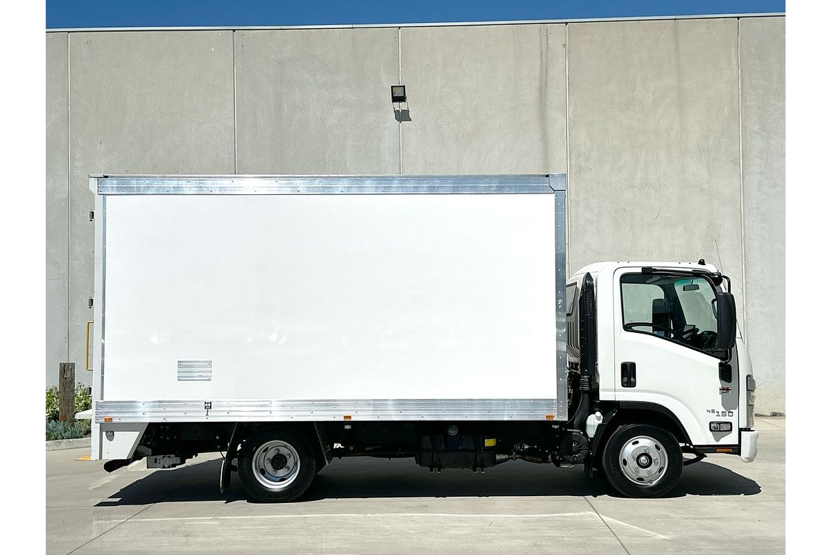 2023 Isuzu N Series NNR 45-150 Vanpack MWB