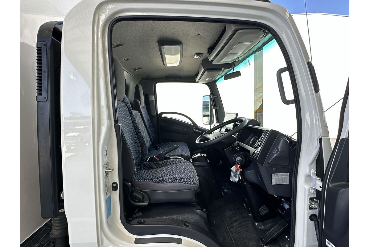 2023 Isuzu N Series NNR 45-150 Vanpack MWB