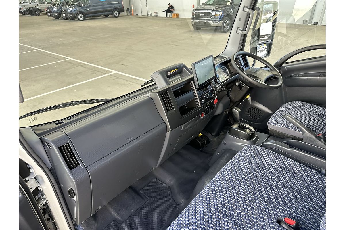 2023 Isuzu N Series NNR 45-150 Vanpack MWB