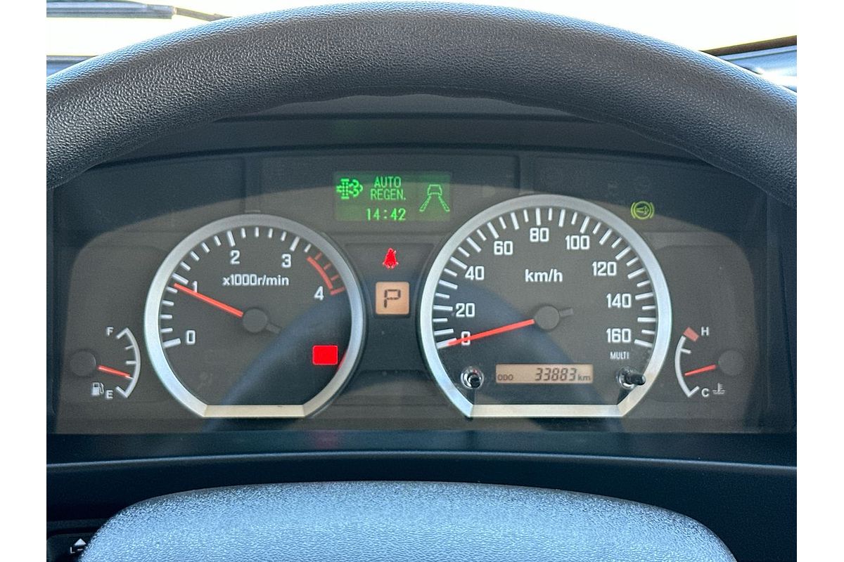 2023 Isuzu N Series NNR 45-150 Vanpack MWB