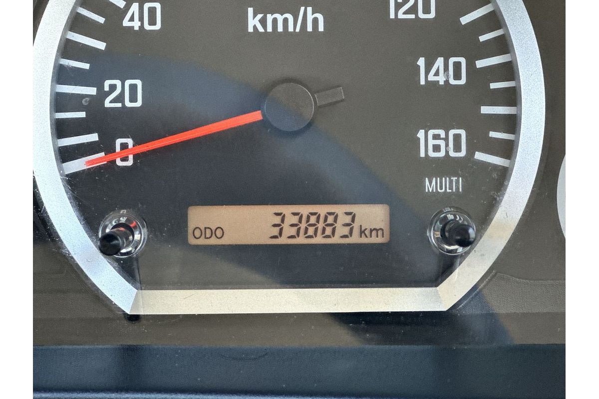 2023 Isuzu N Series NNR 45-150 Vanpack MWB