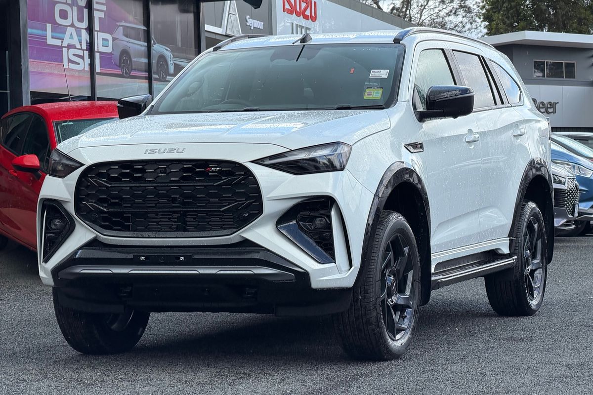 2025 Isuzu MU-X X-TERRAIN