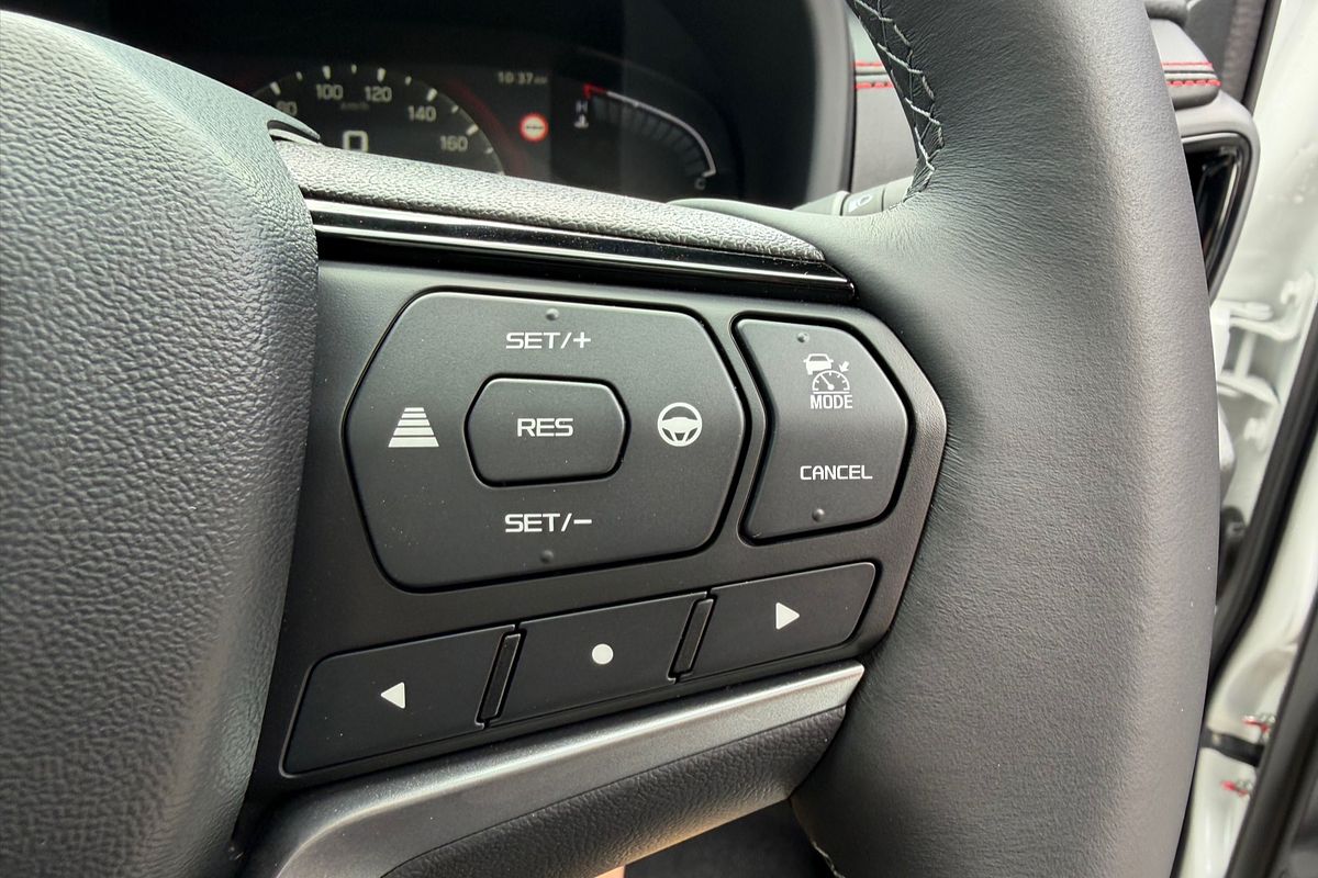 2025 Isuzu MU-X X-TERRAIN