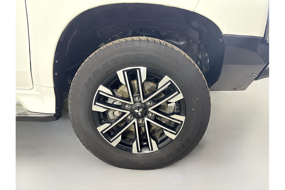 2022 Mitsubishi Pajero Sport Exceed QF