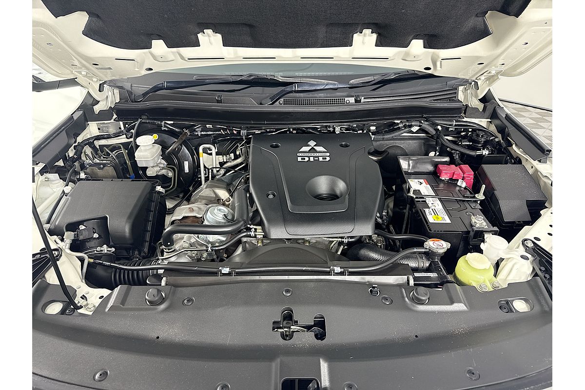 2022 Mitsubishi Pajero Sport Exceed QF