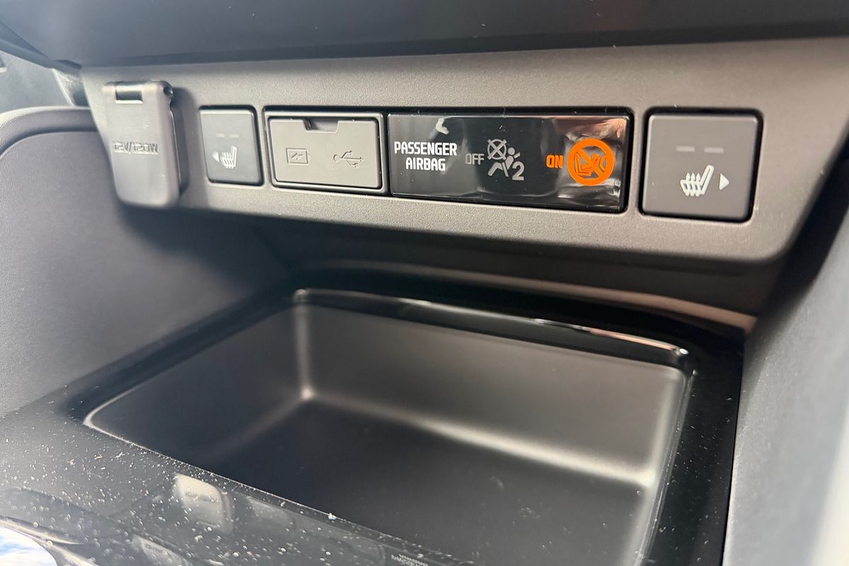 2025 Isuzu MU-X X-TERRAIN