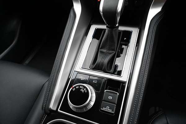 2024 Mitsubishi Pajero Sport Exceed QF