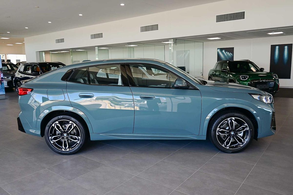 2025 BMW X2 xDrive20i M Sport U10