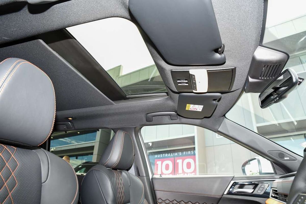 2024 Mitsubishi Outlander PHEV Exceed Tourer ZM