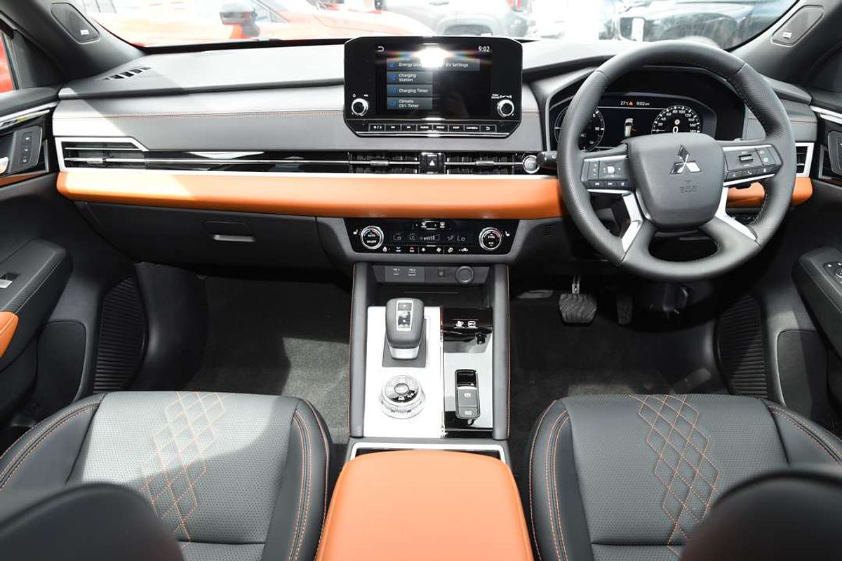 2024 Mitsubishi Outlander PHEV Exceed Tourer ZM