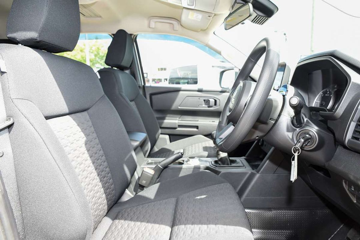 2025 Mitsubishi Triton GLX MV 4X4