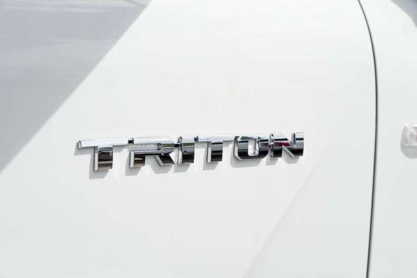 2025 Mitsubishi Triton GLX MV 4X4