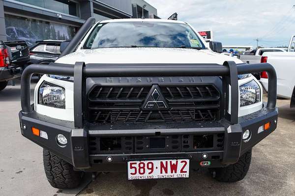 2025 Mitsubishi Triton GLX MV 4X4