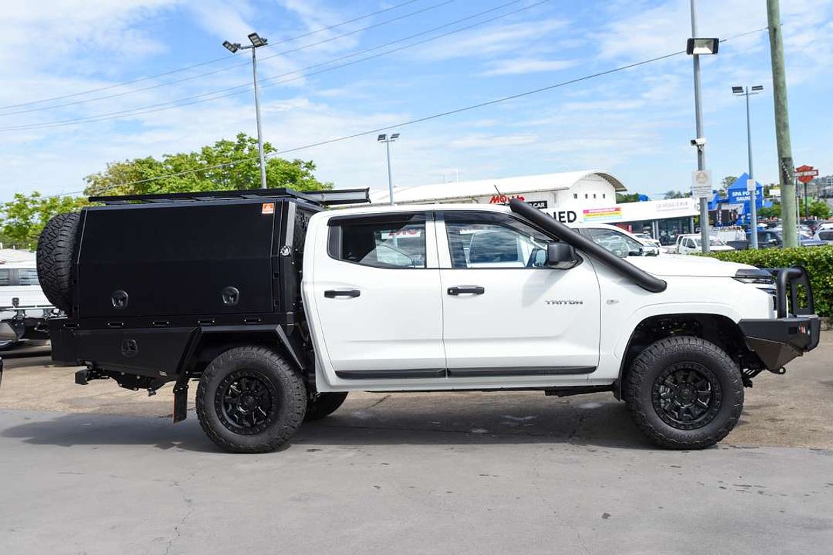 2025 Mitsubishi Triton GLX MV 4X4