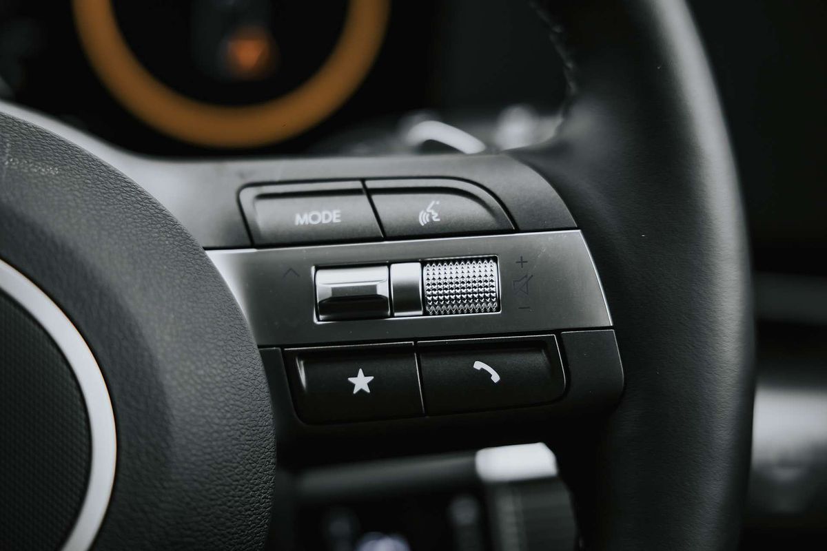 2025 Hyundai Kona Premium SX2.V3