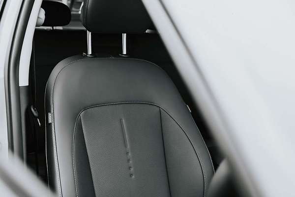 2025 Hyundai Kona Premium SX2.V3