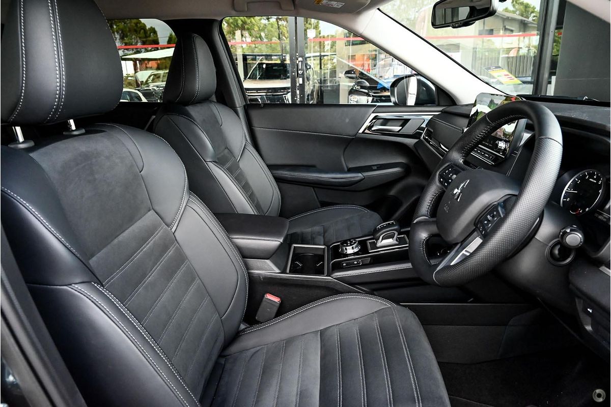 2025 Mitsubishi Outlander Aspire ZM