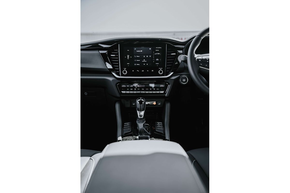 2025 Isuzu MU-X LS-T