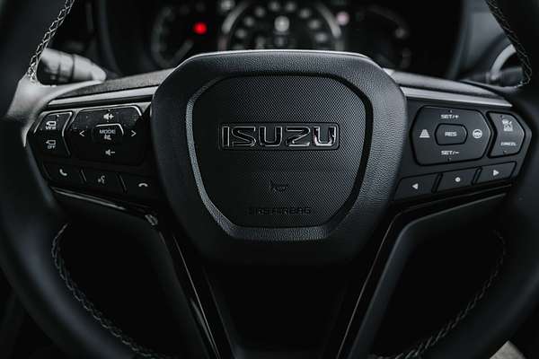 2025 Isuzu MU-X LS-T