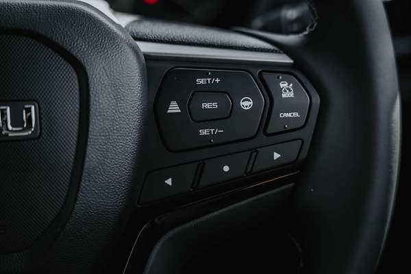 2025 Isuzu MU-X LS-T