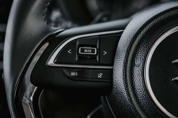 2025 Suzuki Fronx Hybrid GLX KW