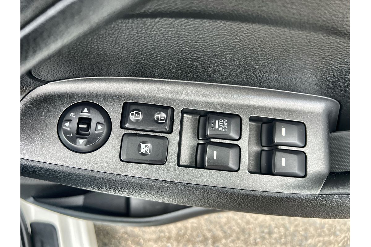 2013 Kia Cerato S YD