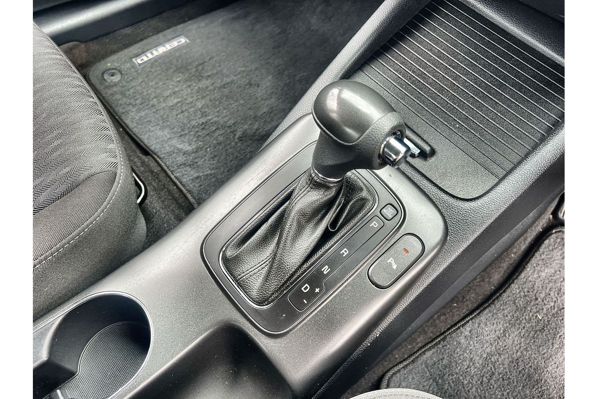 2013 Kia Cerato S YD