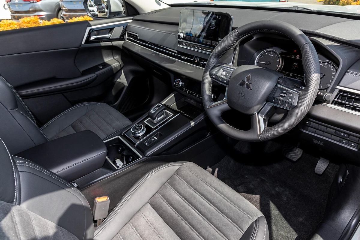 2025 Mitsubishi Outlander Aspire ZM