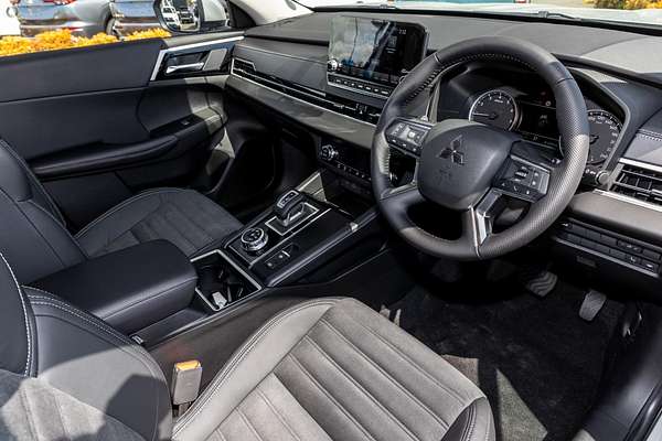 2025 Mitsubishi Outlander Aspire ZM